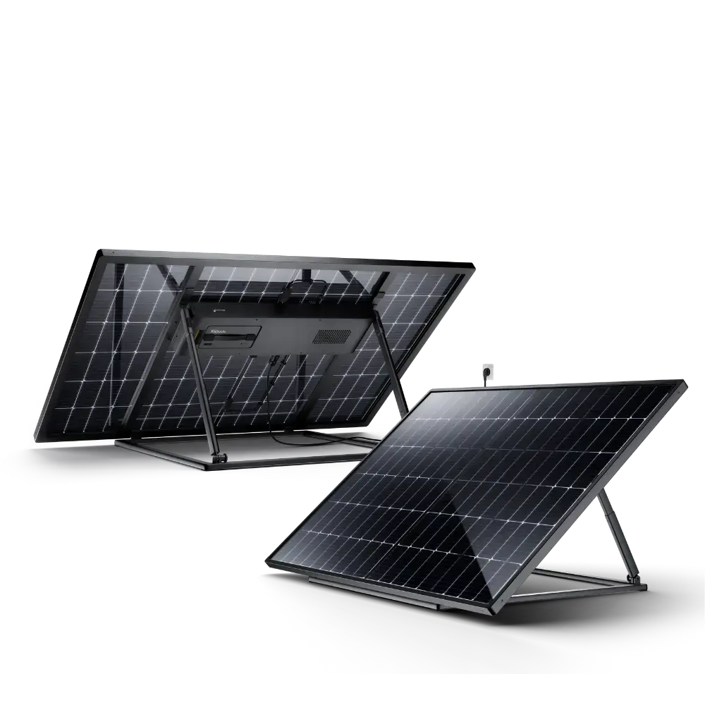 Panneaux Solaires photovoltaïques plug and play avec batterie installés au sol sur une simple prise de la marque Sunology PLAYMax